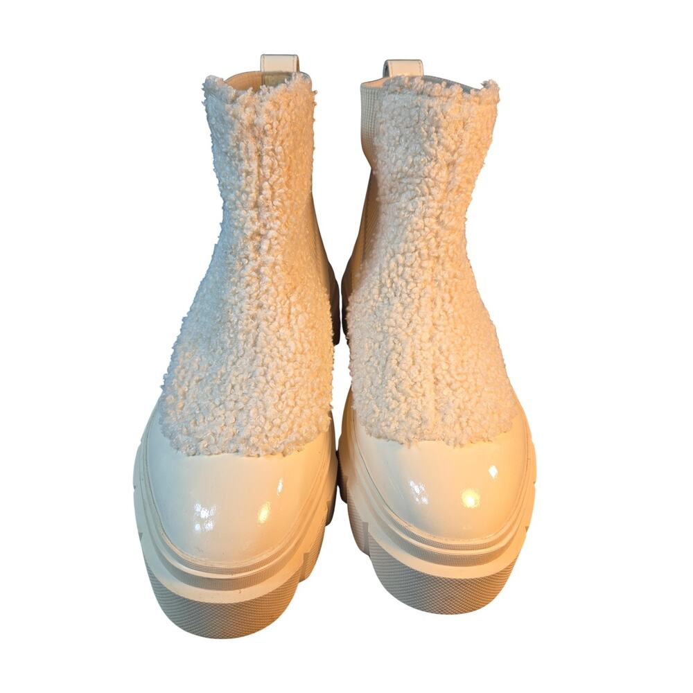 Sorel Boots Womens Size 7 White Platform Faux Fur Ankle Slip On Sherpa Winter